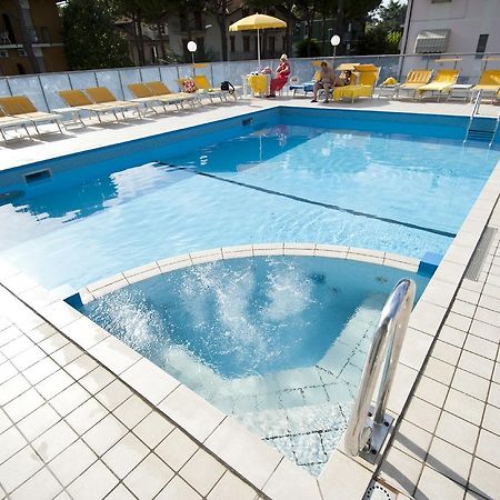 Hotel Giunchi Cervia Extérieur photo